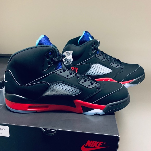 Jordan retro 5’s main image 4